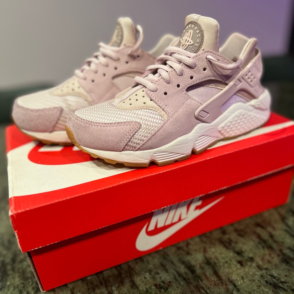 Nike Air Huarache Run TXT - women’s size 6.5 - 818597-500